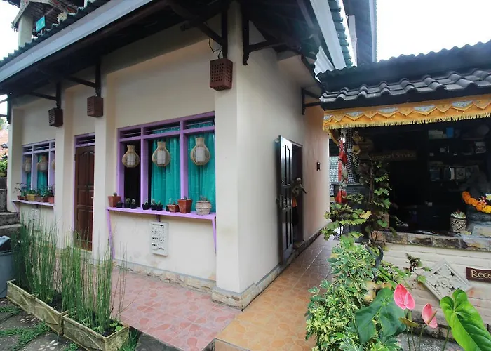 Habitación en casa particular Taman Ayu Mitra Reddoorz Munduk